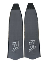 Load image into Gallery viewer, Premium Carbon Fiber Fin Blades - Silver Logo
